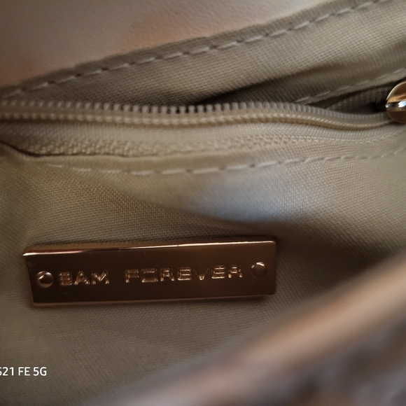 3 a.m. Forever Quilted Crossbody Shoulder Bag - Picture 9 of 11